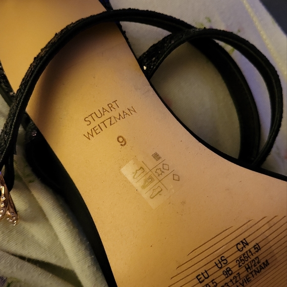 Stuart Weitzmann size 9 NWOT - Picture 7 of 10